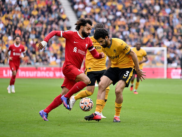 的激烈竞争 的激烈竞争