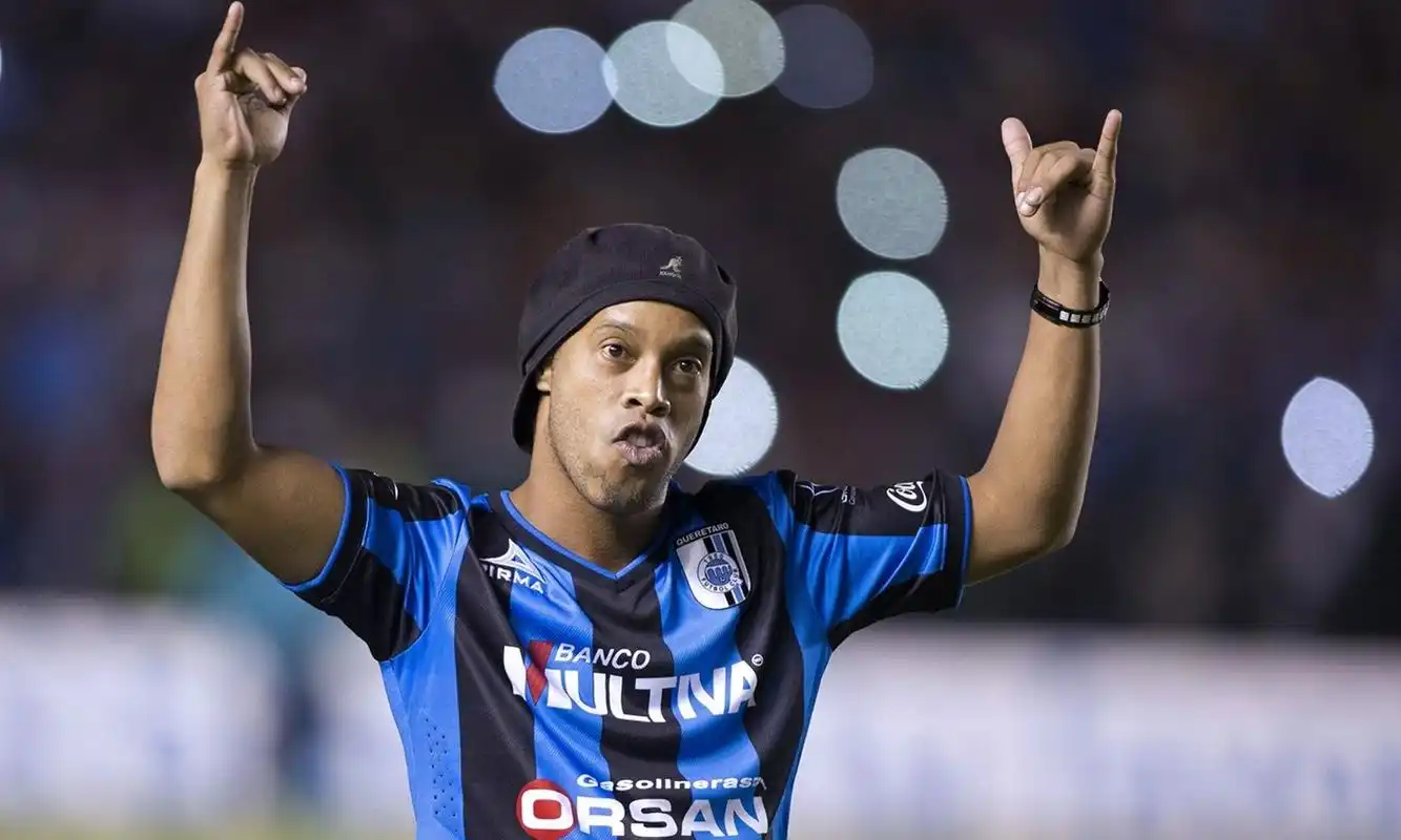 她需要展现 她需要展现